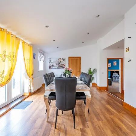 *rd98bl* For Your Relaxed & Cosy + Free Parking + Free Fast Wifi * Проживание в семье