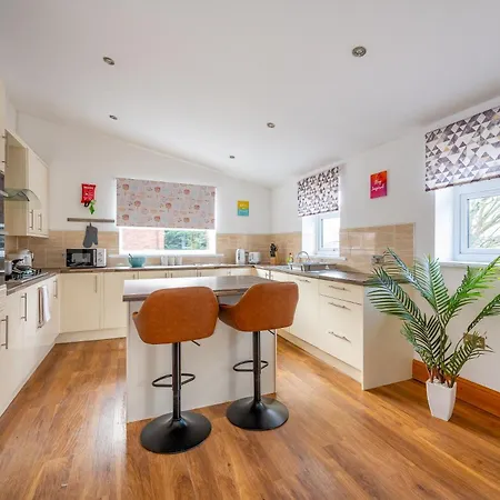 Accommodatie bij particulieren *rd98bl* For Your Relaxed & Cosy + Free Parking + Free Fast Wifi * *