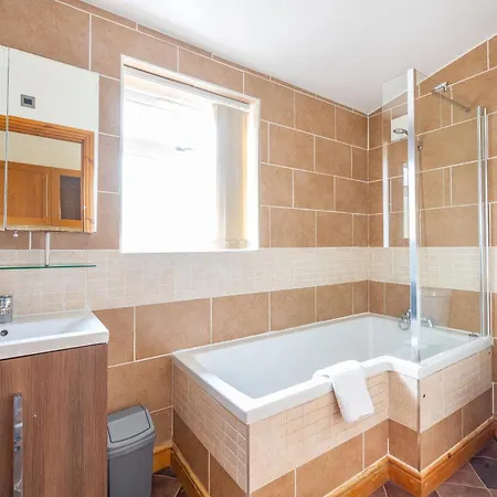 *rd98bl* For Your Relaxed & Cosy + Free Parking + Free Fast Wifi *