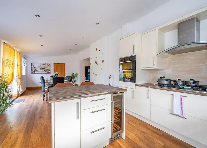 *rd98bl* For Your Relaxed & Cosy + Free Parking + Free Fast Wifi *