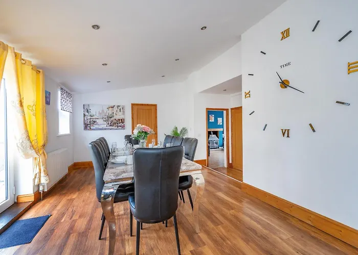 *rd98bl* For Your Relaxed & Cosy + Free Parking + Free Fast Wifi * * Leeds (West Yorkshire)