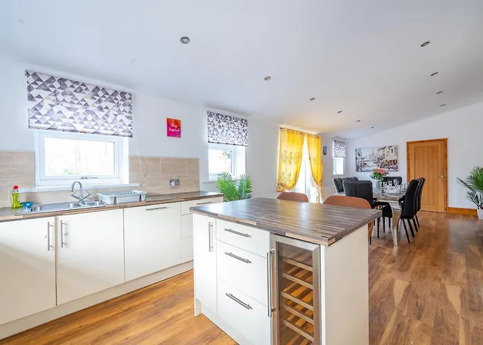 *rd98bl* For Your Relaxed & Cosy + Free Parking + Free Fast Wifi * Leeds (West Yorkshire)